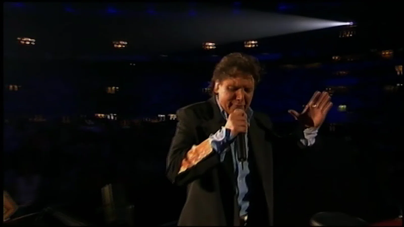 Kaylee (Live At The Arena) | 2004 background